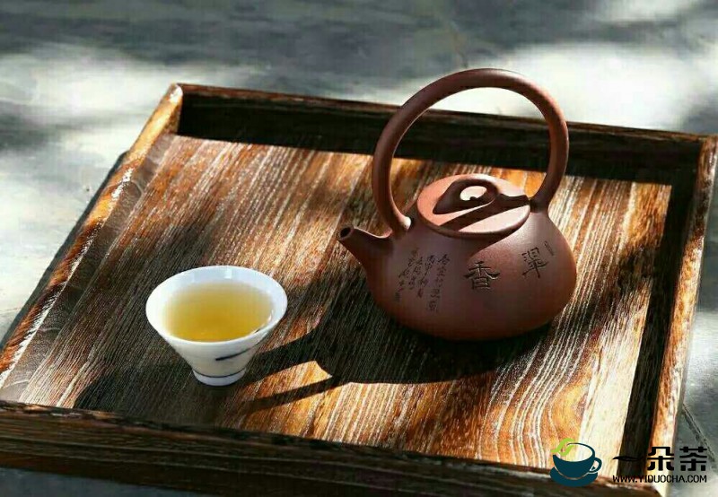 人生如茶，空杯以对