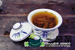 盖碗茶的五个茶礼 盖碗茶具摆放有讲究